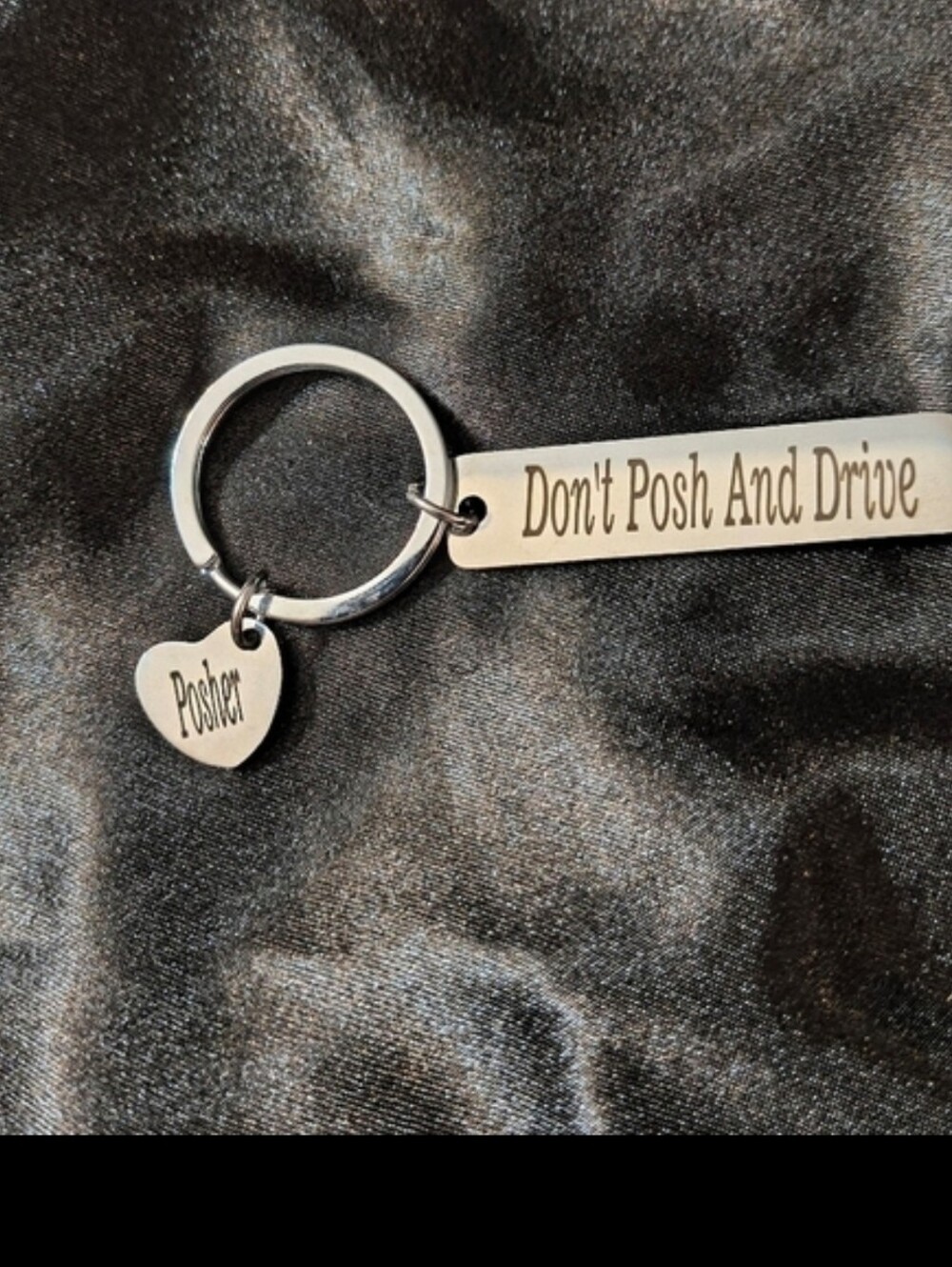 Posher Keychain - Picture 2 of 3